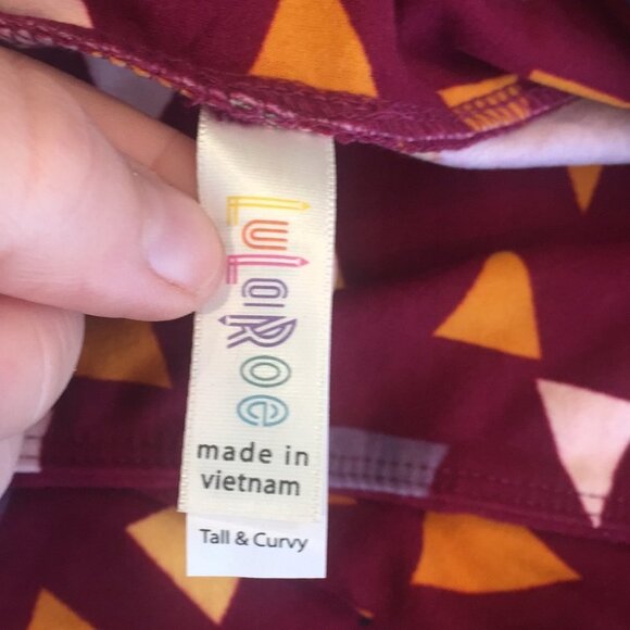 TC NWOT LuLaRoe Leggings E03 639 - Picture 3 of 3